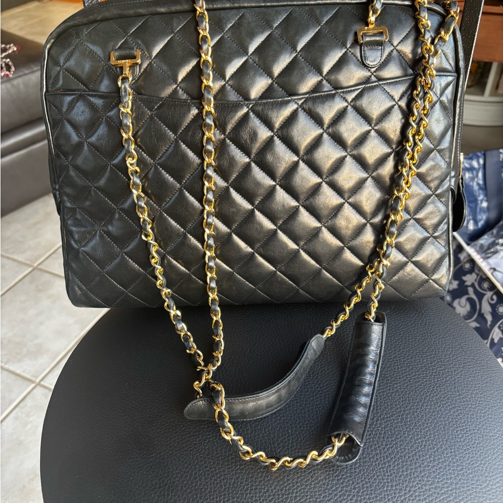 EUC! Chanel 24k Gold Diamond Lambskin Leather Chain Bag Huge Bag - Picture 3 of 16